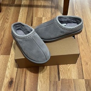 Brand new UGG slippers. Only worn a handful of times.